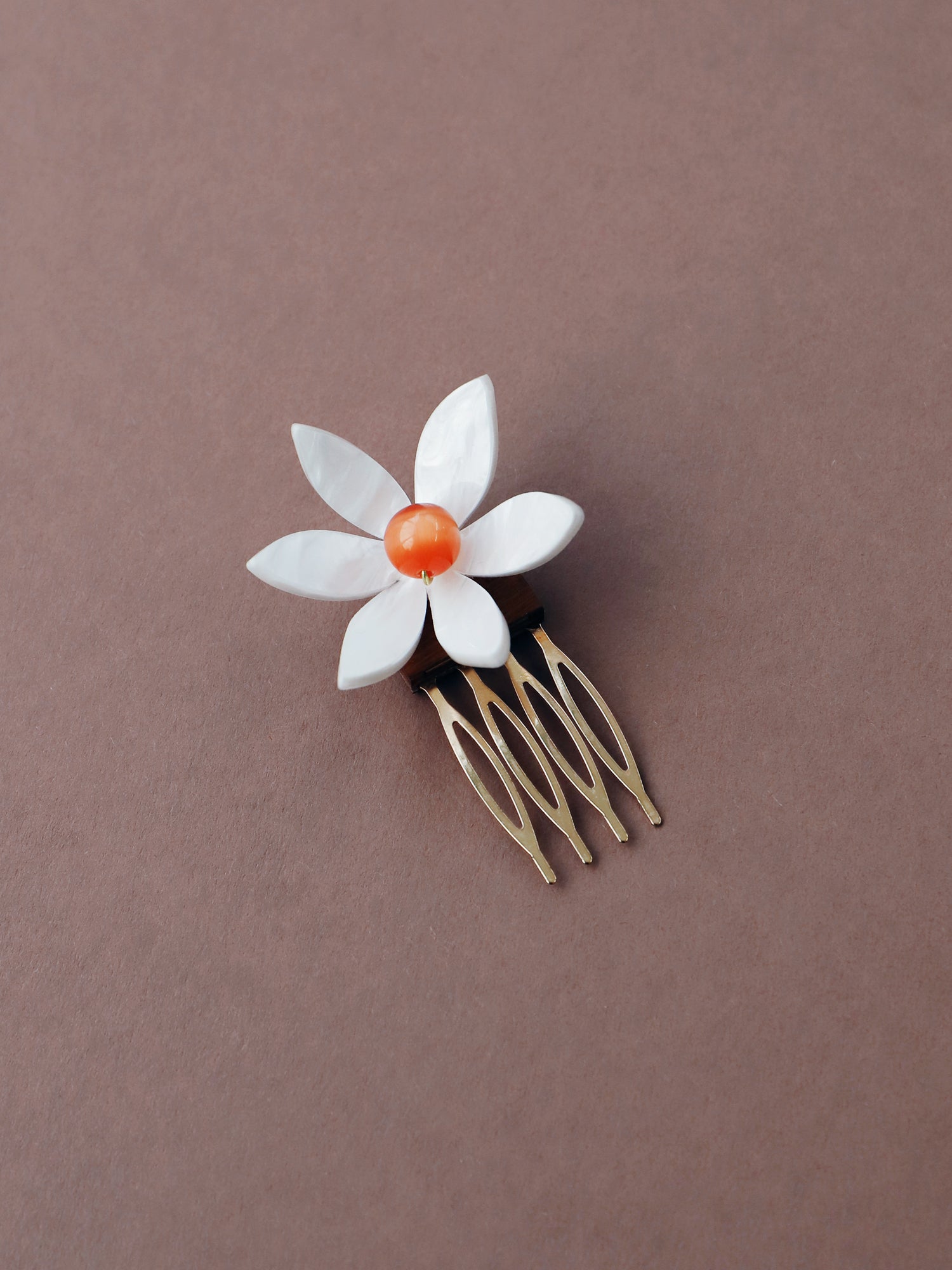Lily Hair Comb