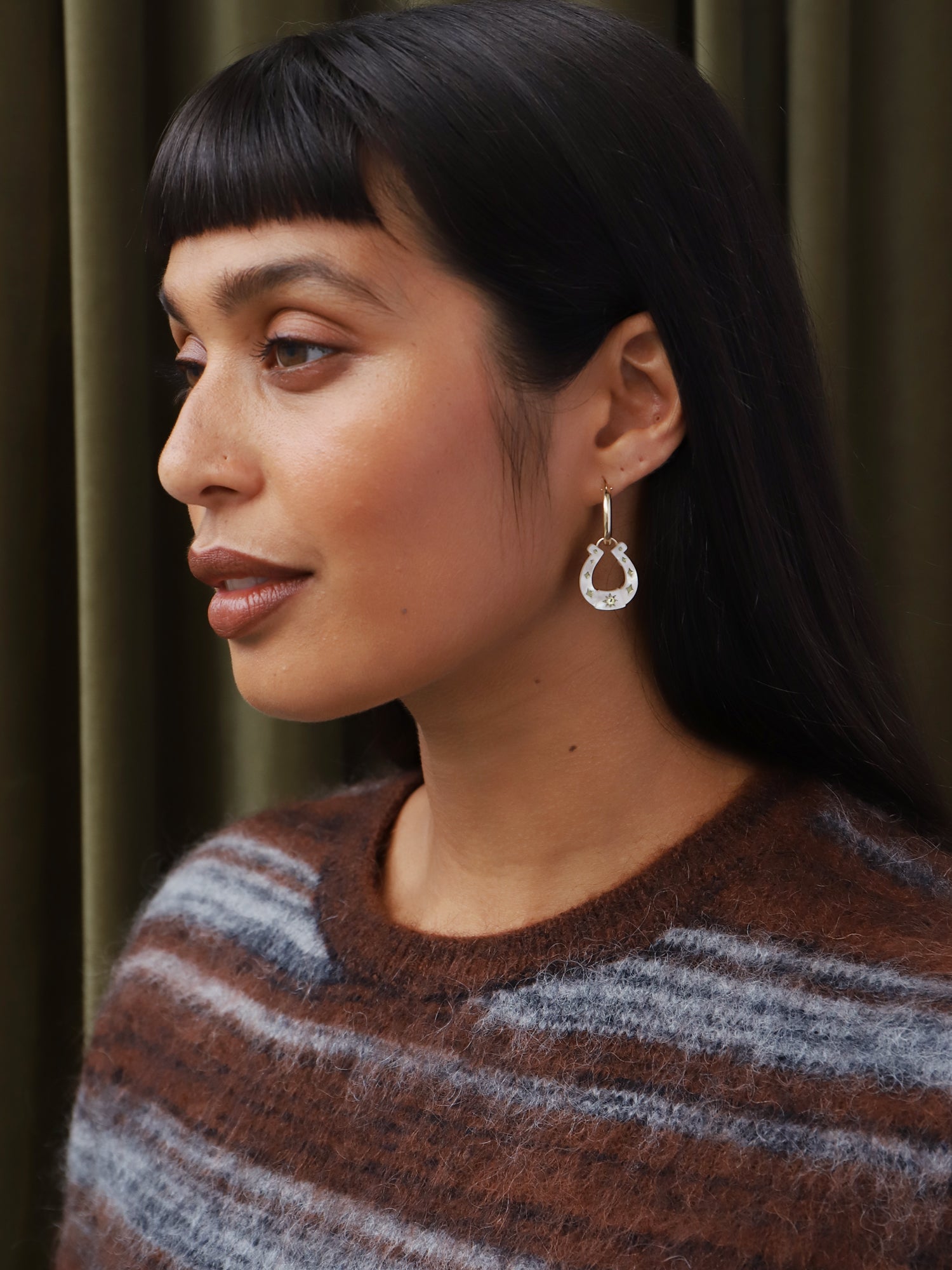 Horseshoe Hoops in Cream