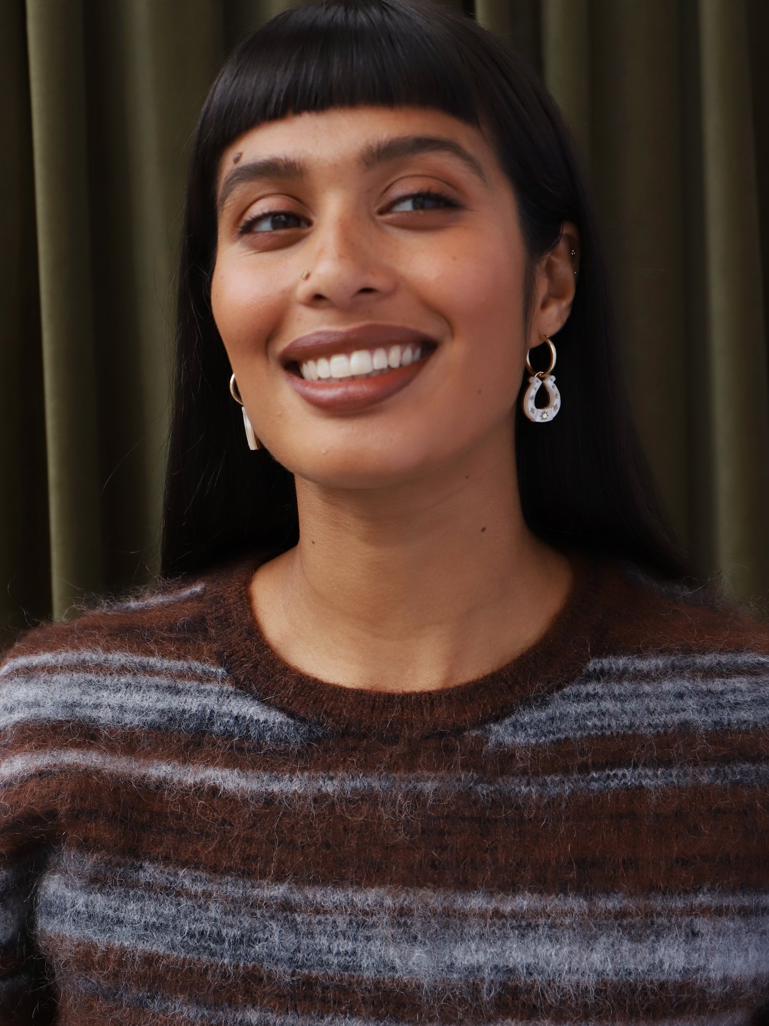 Horseshoe Hoops in Cream