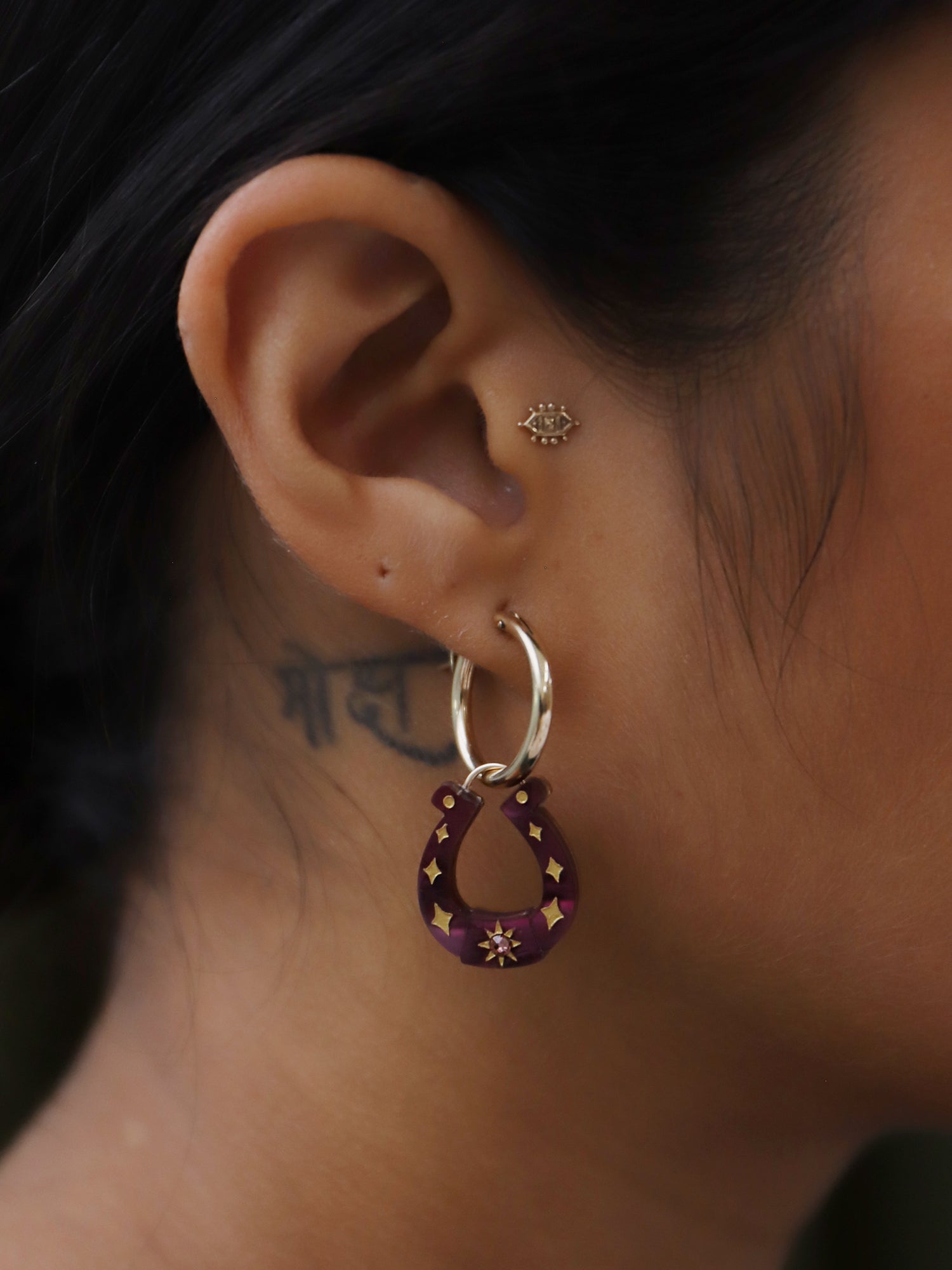 Horseshoe Hoops in Cherry