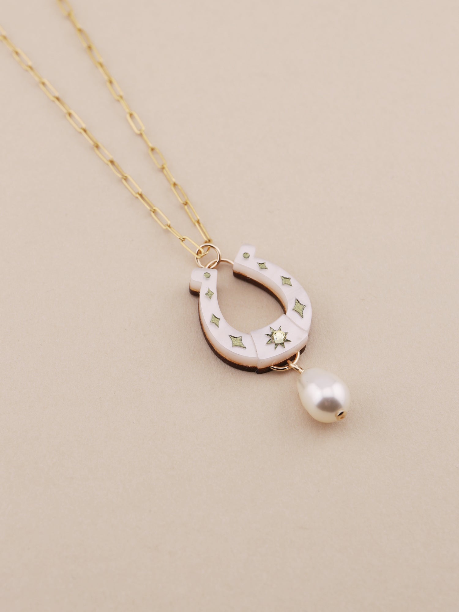 Horseshoe Necklace in Cream