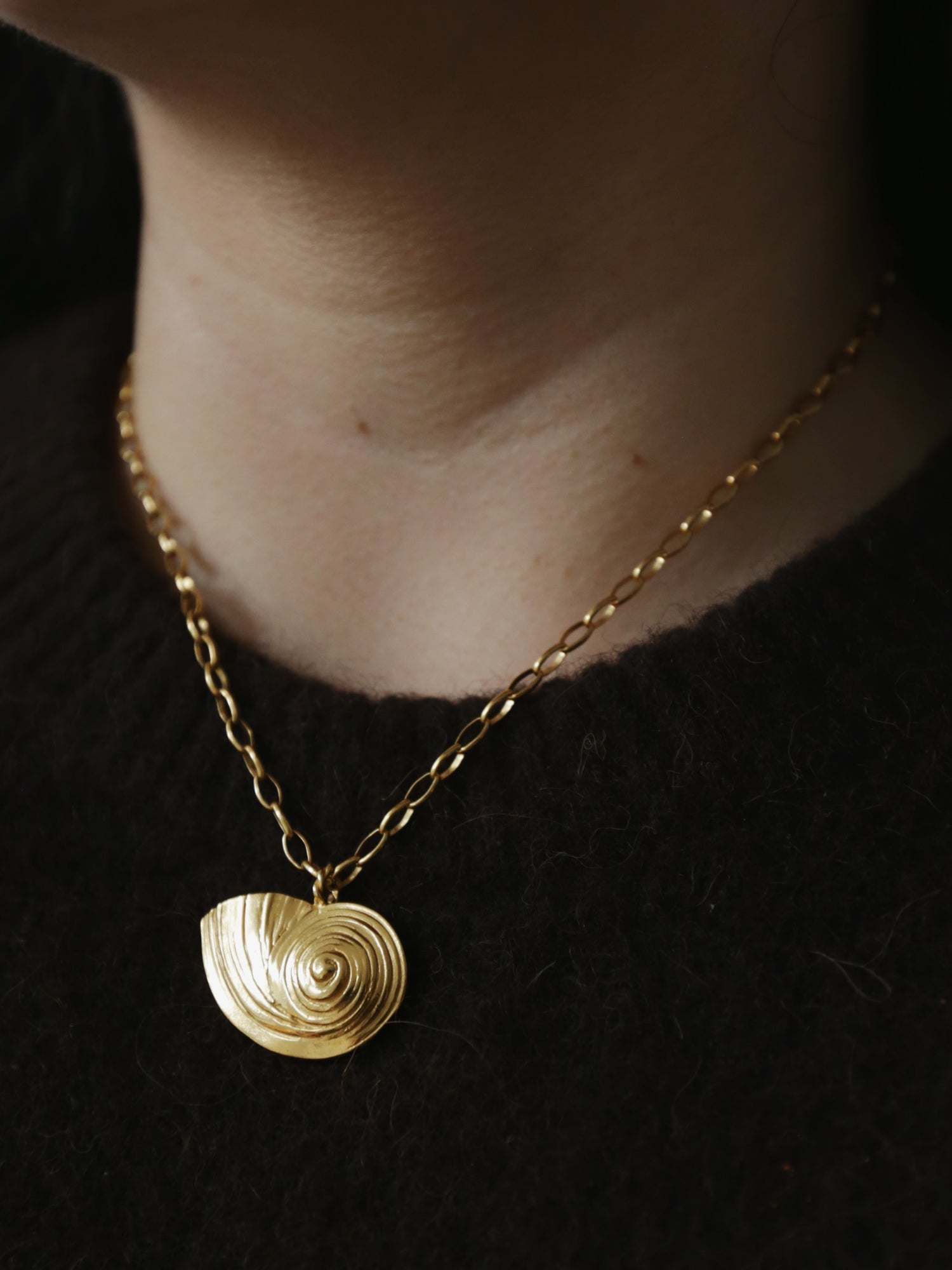 Isla Necklace - Gold