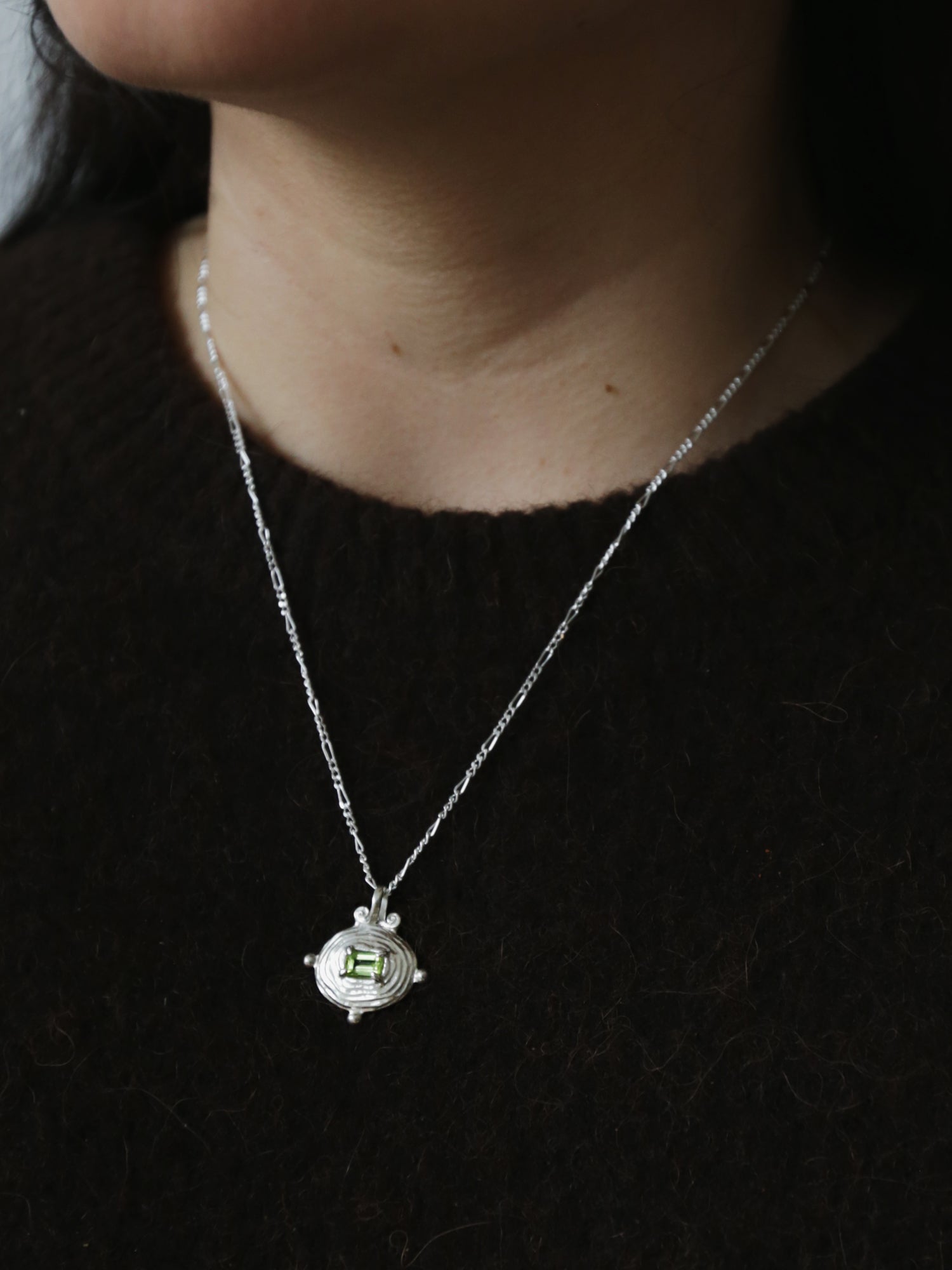 Lagoon Necklace with Peridot - Silver