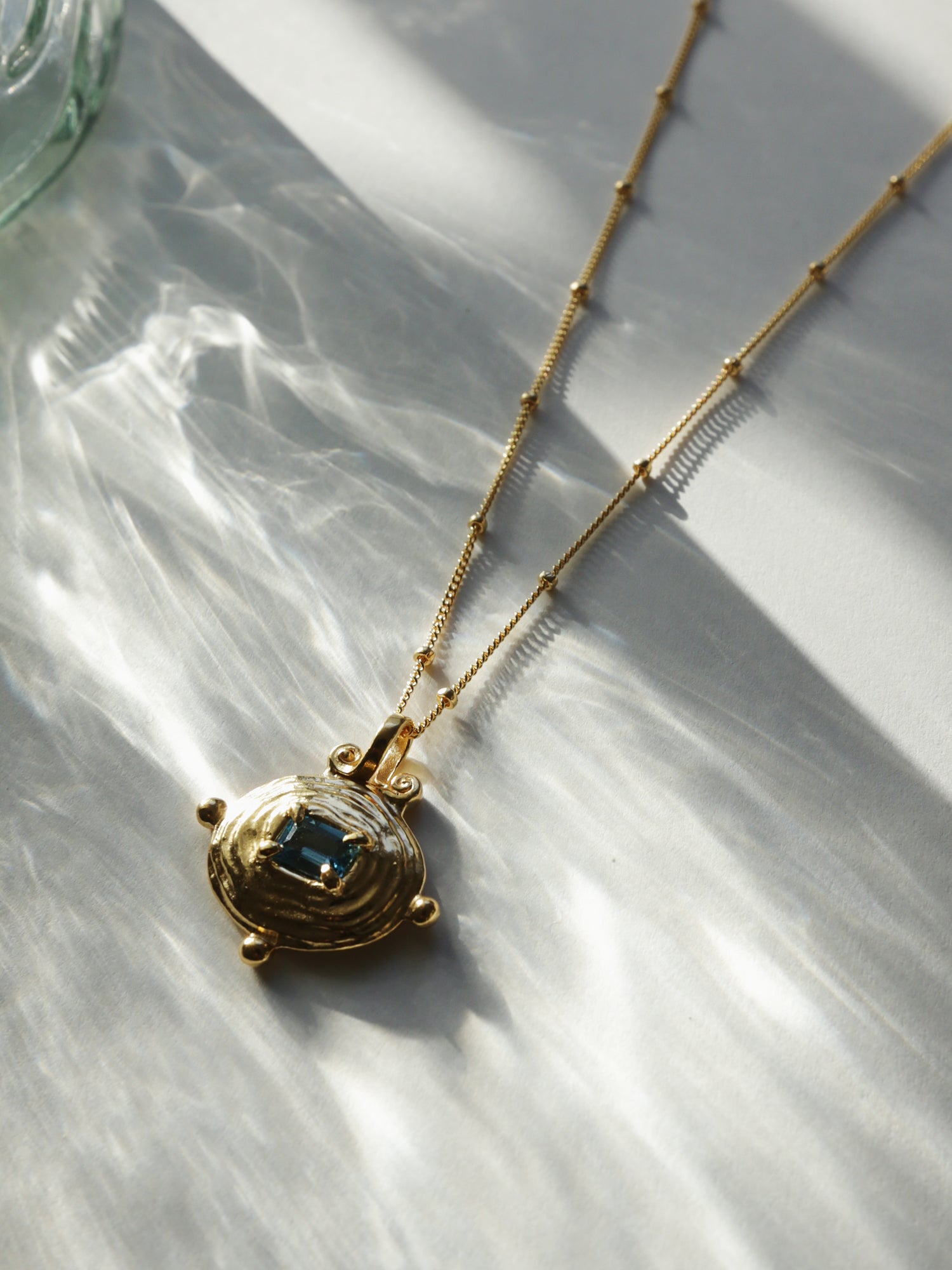 Lagoon Necklace with Topaz - Gold