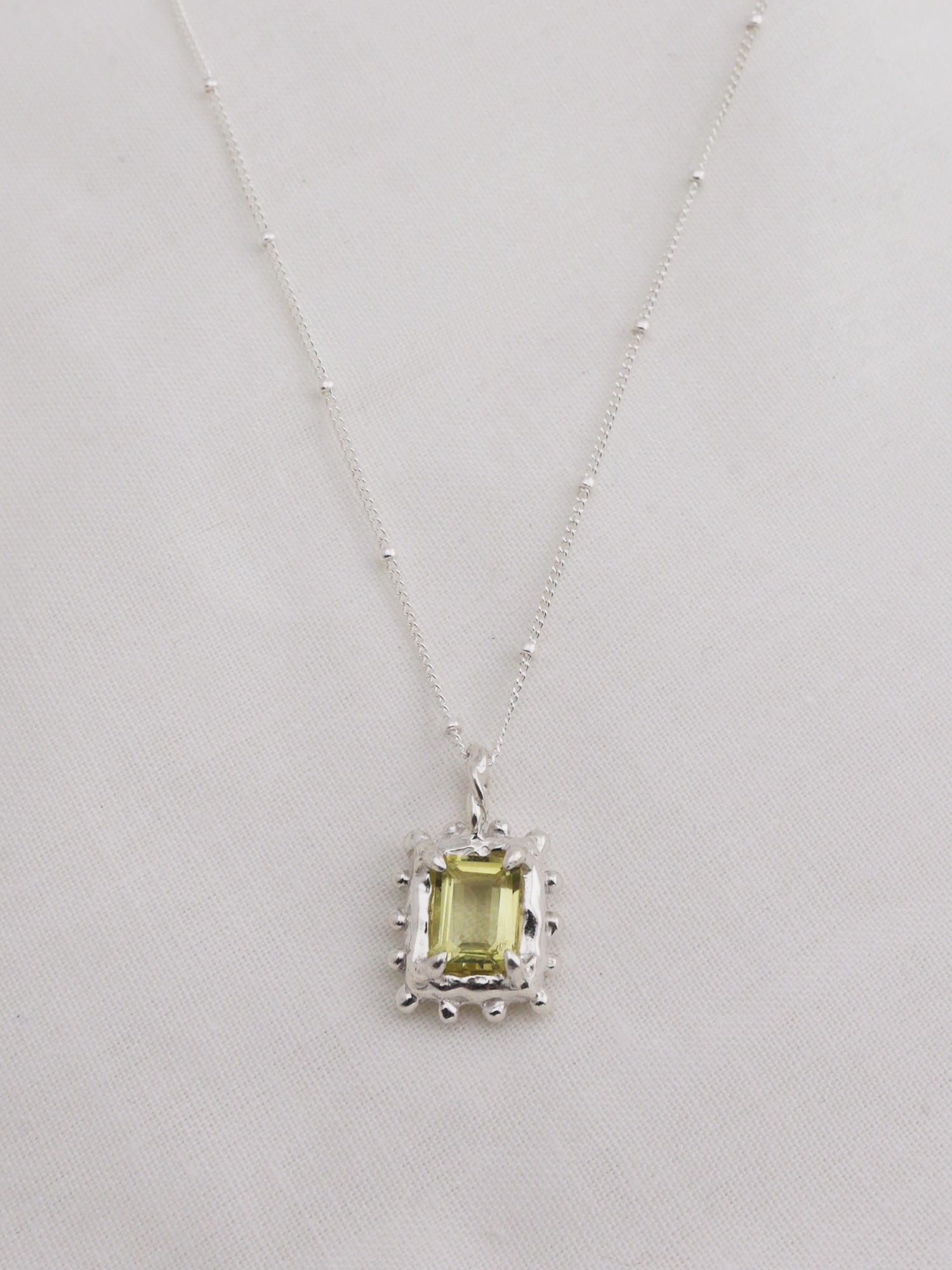 Memento Necklace with Lemon Quartz - Silver