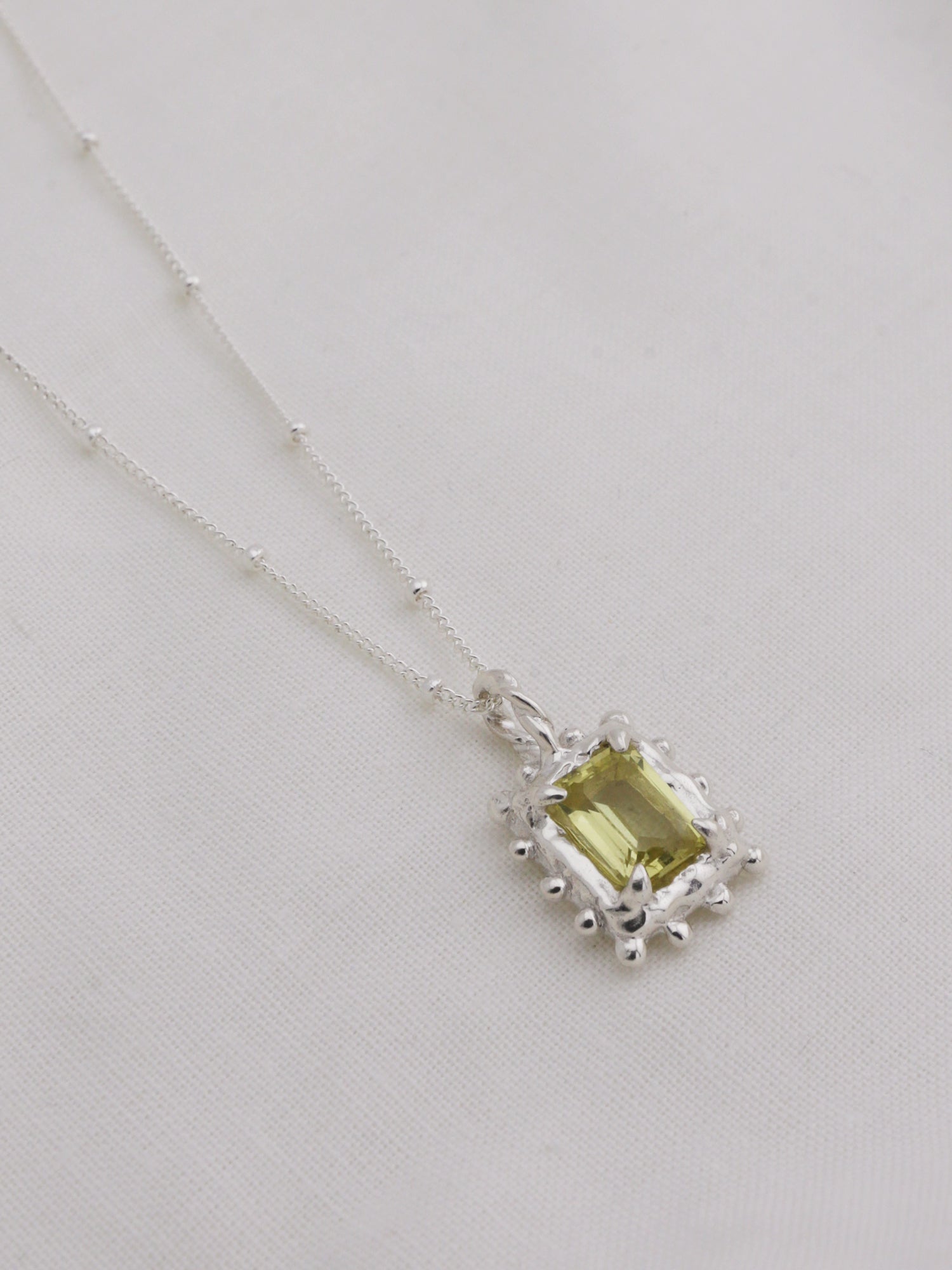 Memento Necklace with Lemon Quartz - Silver