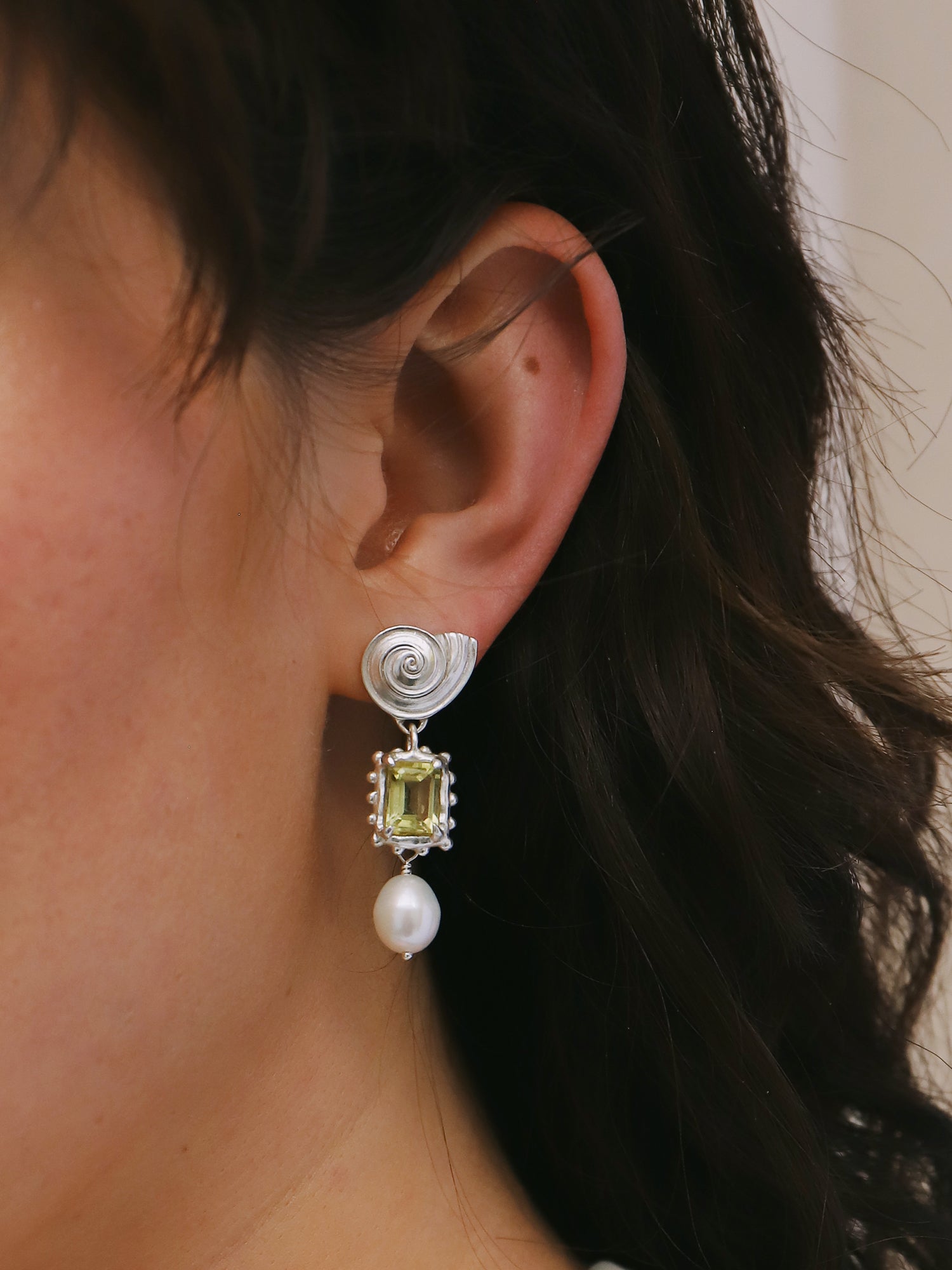 Memento Pearl Earrings with Lemon Quartz - Silver