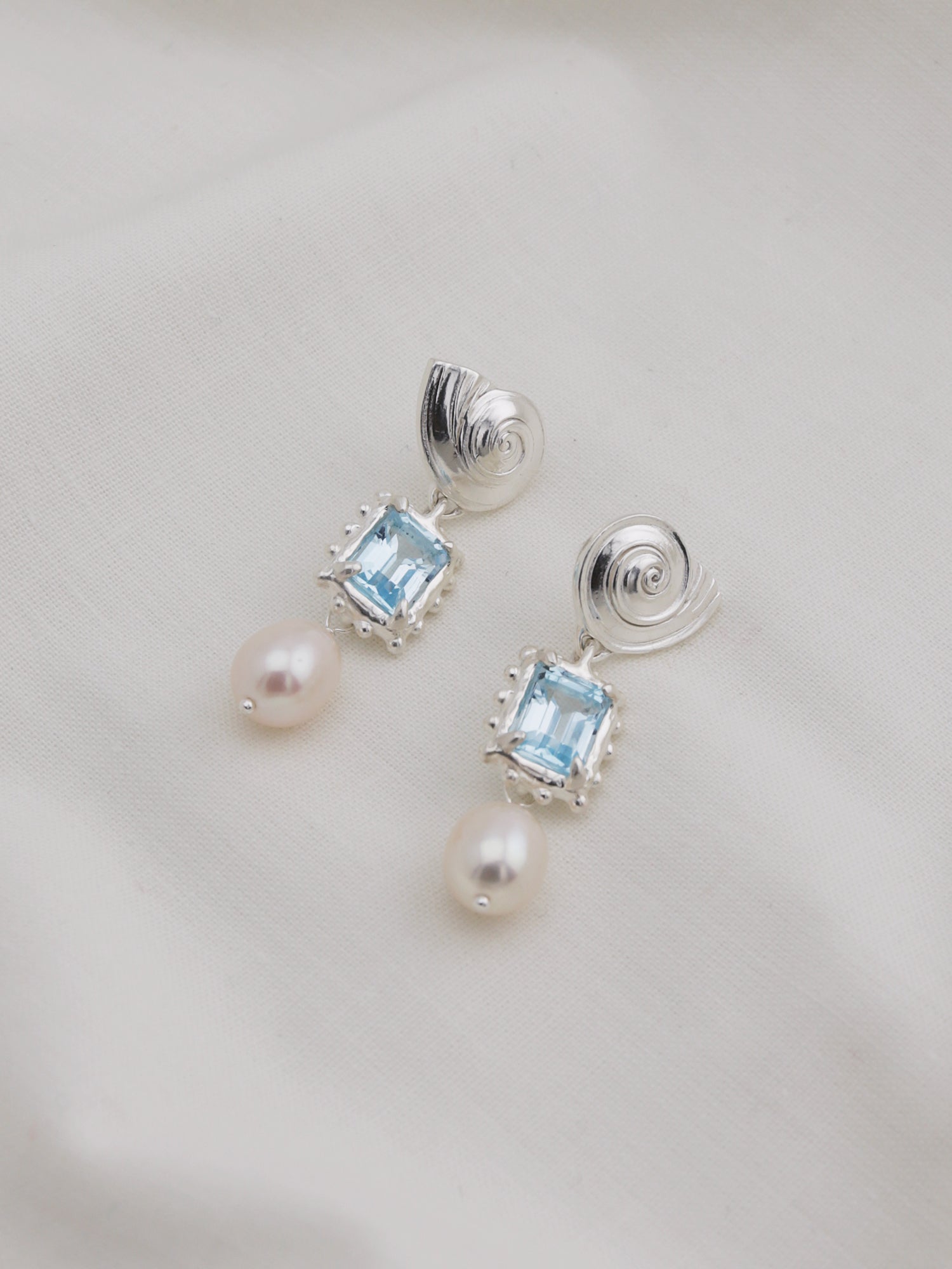 Memento Pearl Earrings with Sky Topaz - Silver