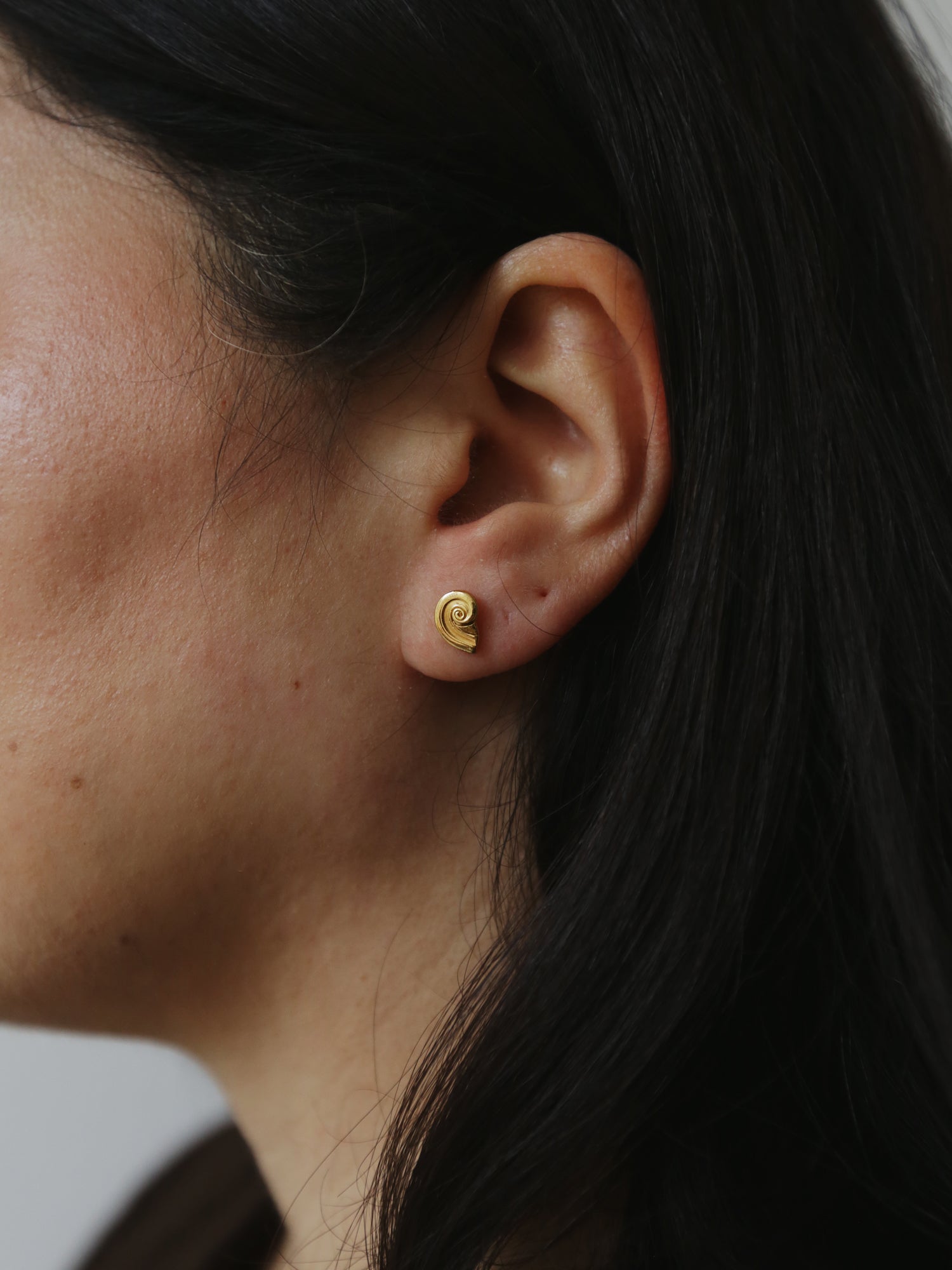 Mini Isla Studs - Gold