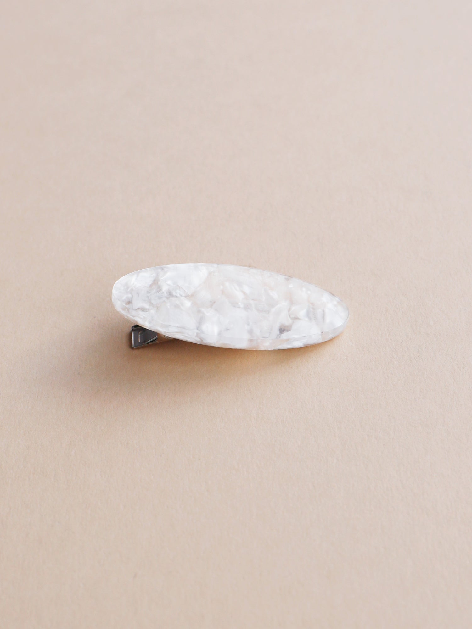 Mini Orla Hair Clip in Off-White
