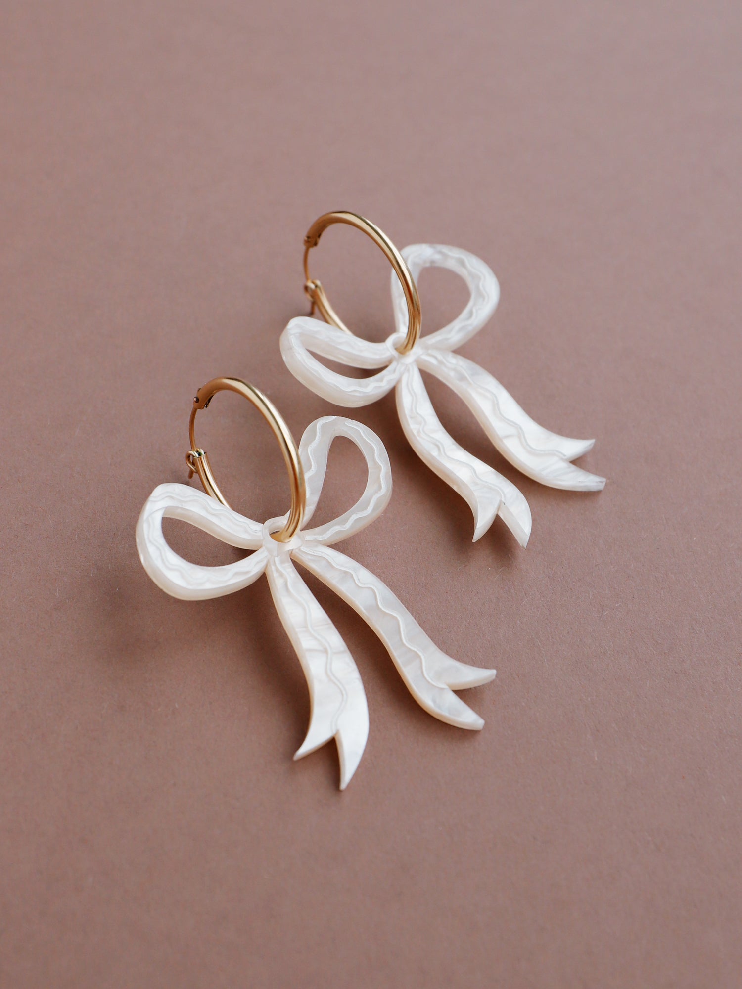 Bow Hoops in Cream