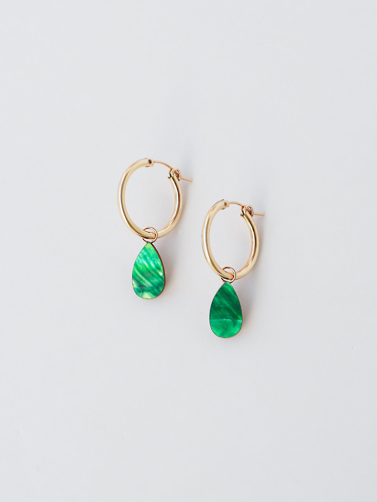 Raindrop Hoops in Emerald - Gold